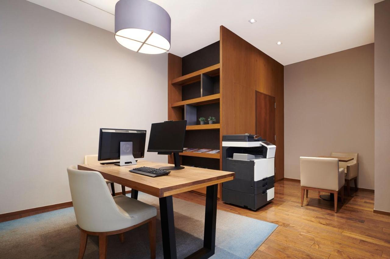 Courtyard By Marriott Seoul Times Square Hotel Exterior photo