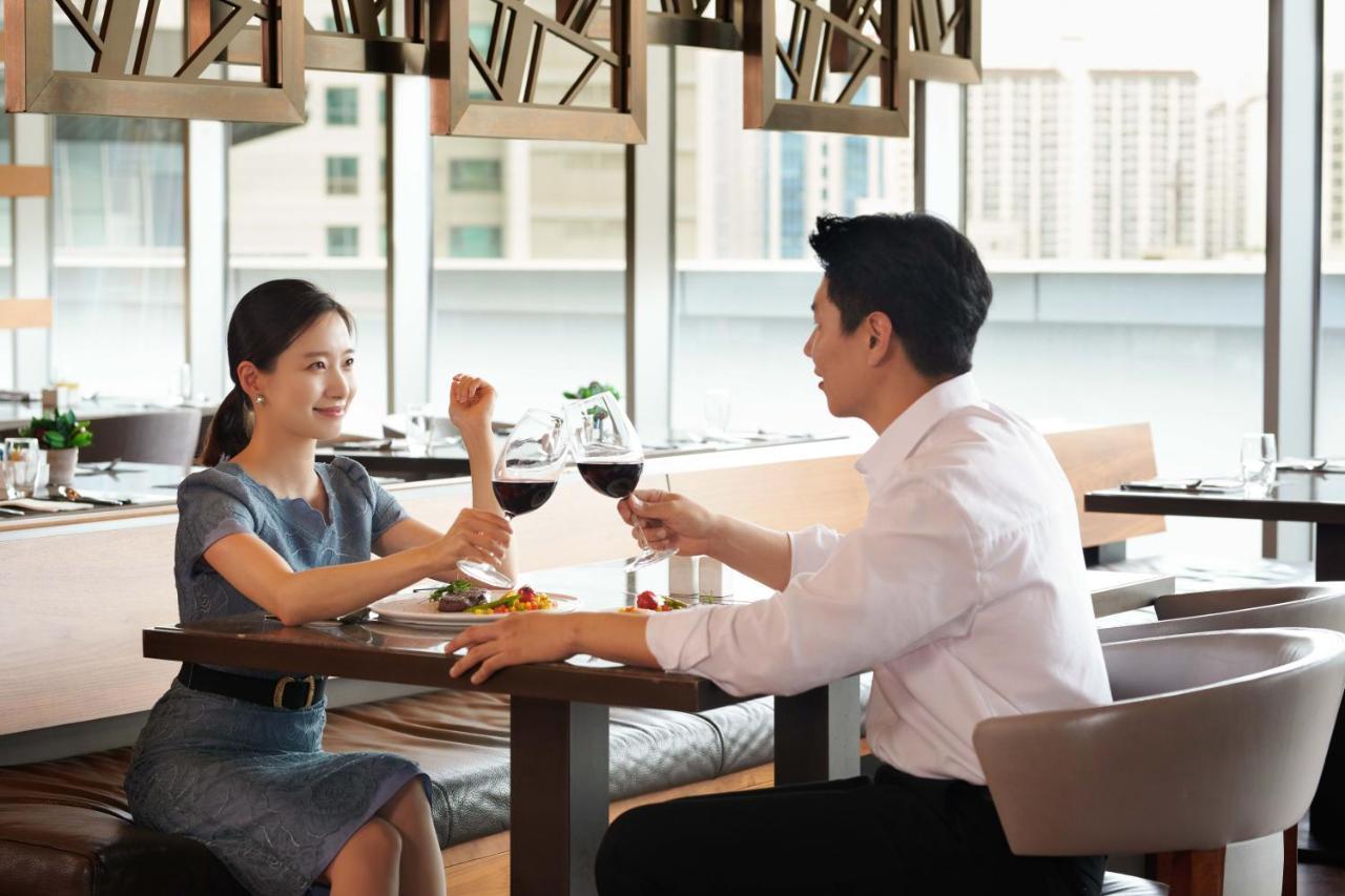Courtyard By Marriott Seoul Times Square Hotel Exterior photo